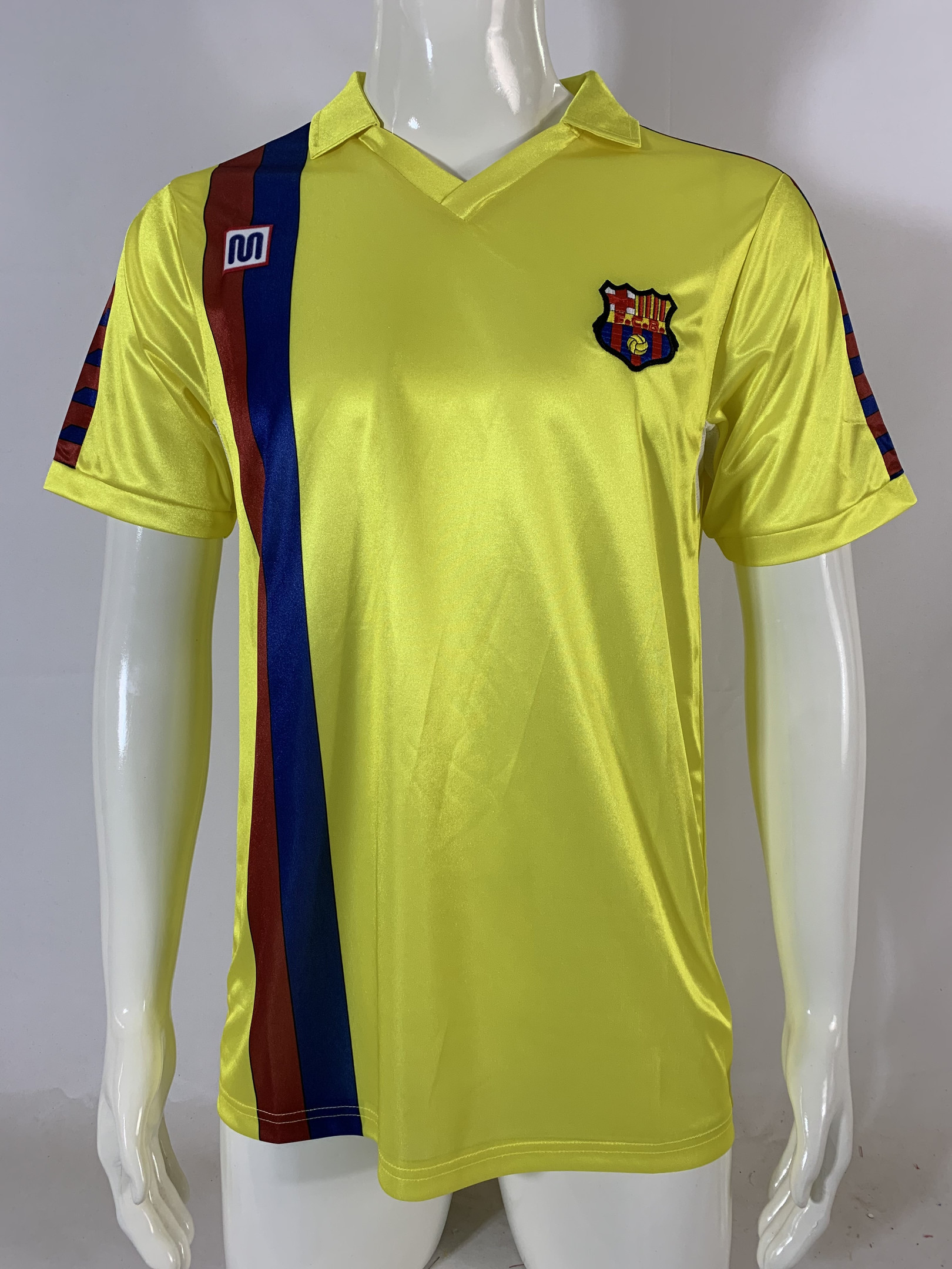 FC Barcelona 1982/84 Away Retro Men Jersey – Yellow