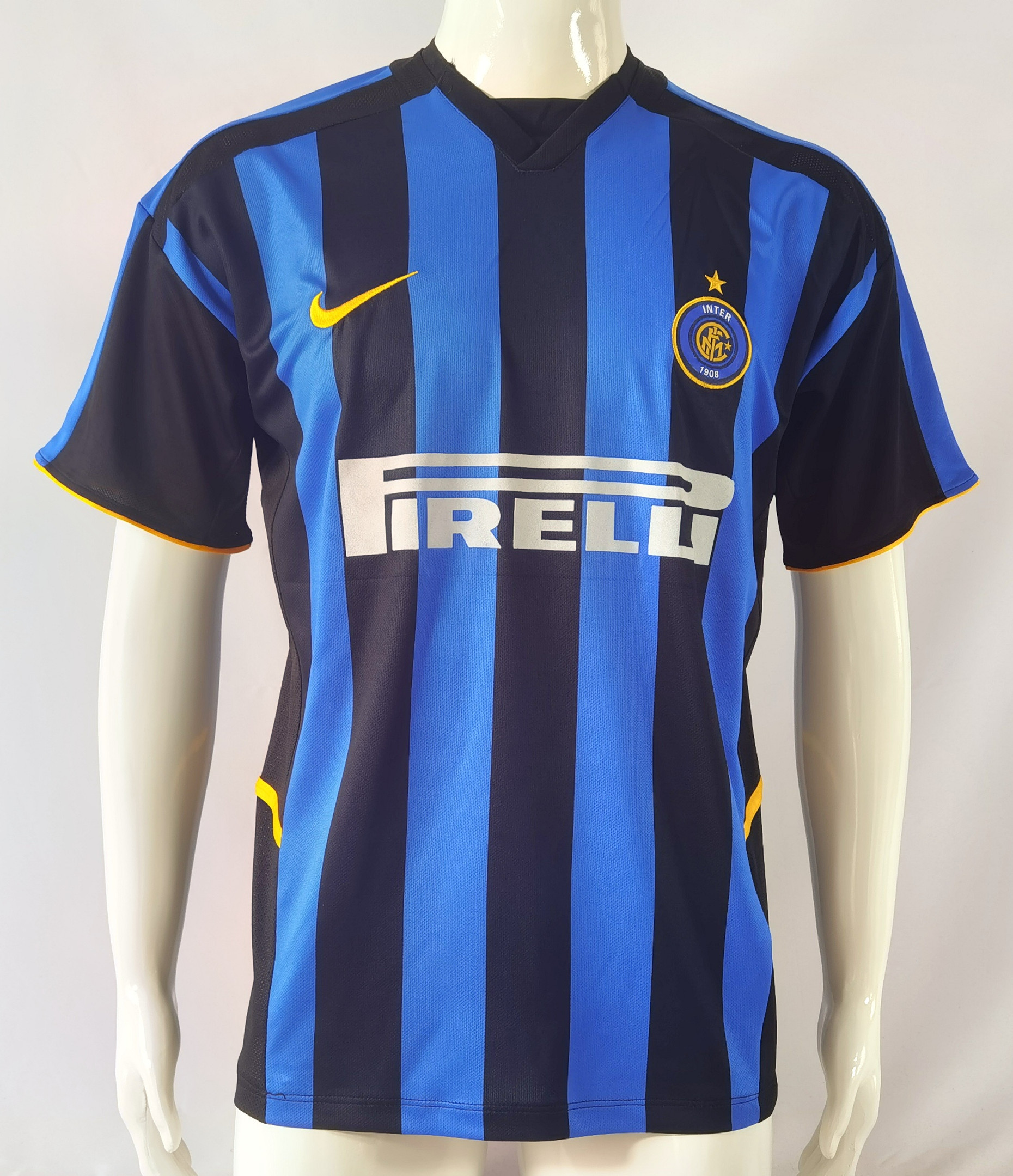 Inter Milan 2002/04 Home Retro Men Jersey – Blue