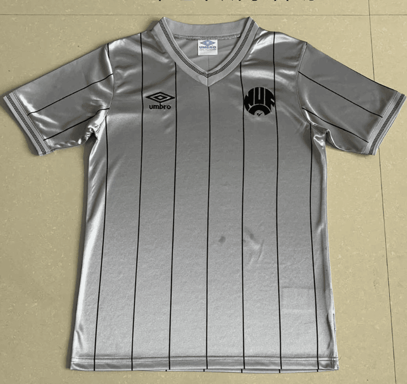 Newcastle United 1983/85 Away Retro Men Jersey – Silver