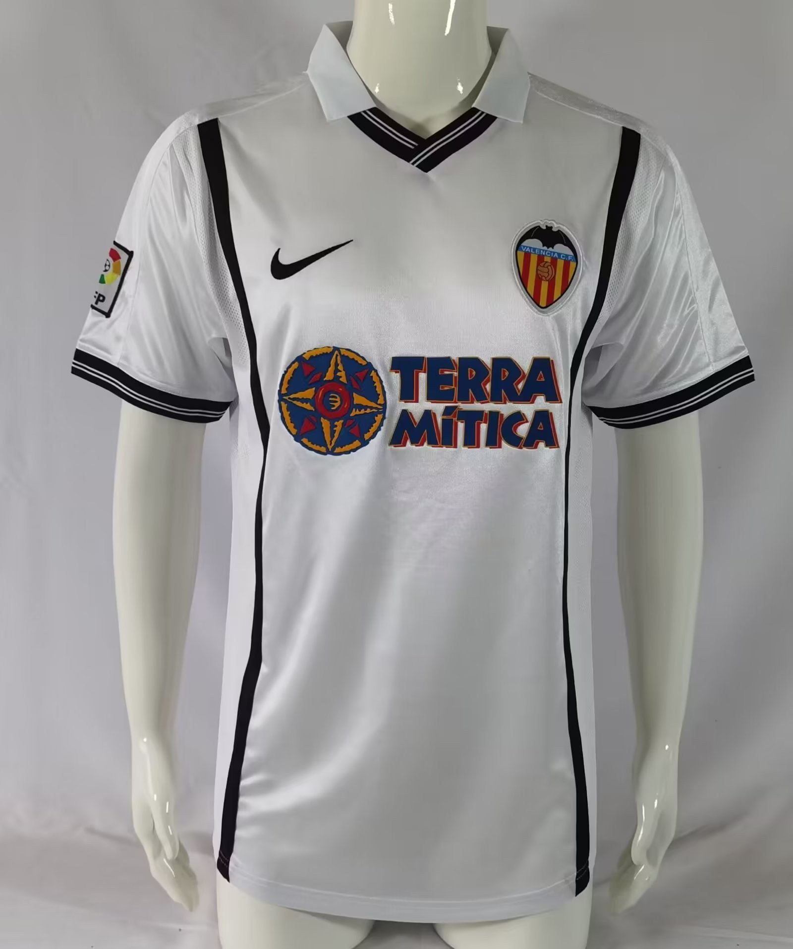 Valencia CF 2000/01 Home Retro Men Jersey – White